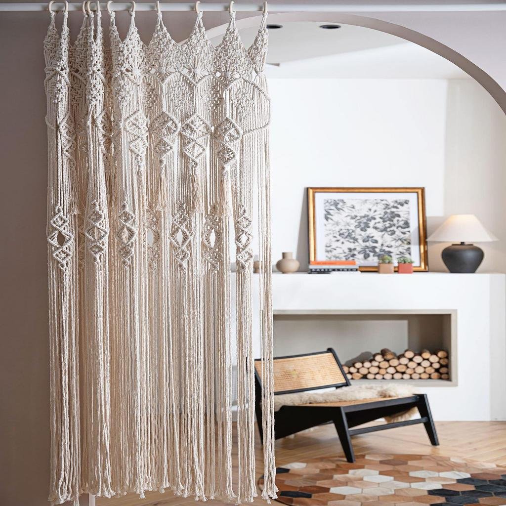 cozy-macrame-portal-a-stylish-entryway-accent