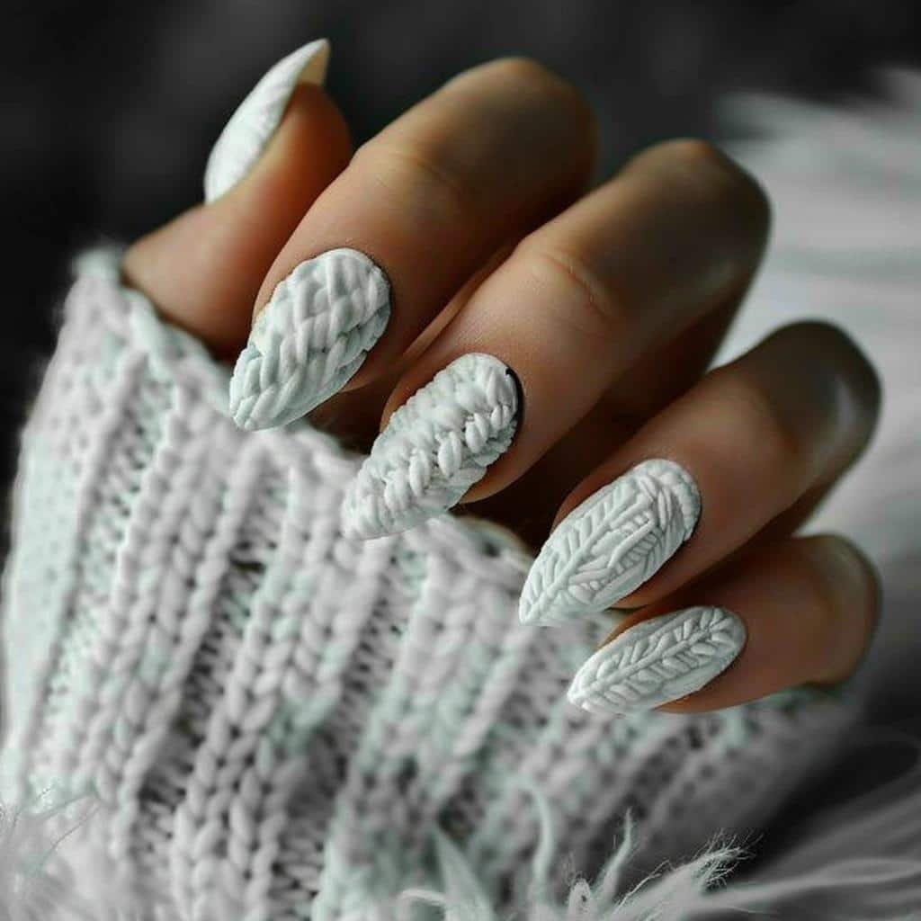 how-to-achieve-the-perfect-white-nail-design-at-home