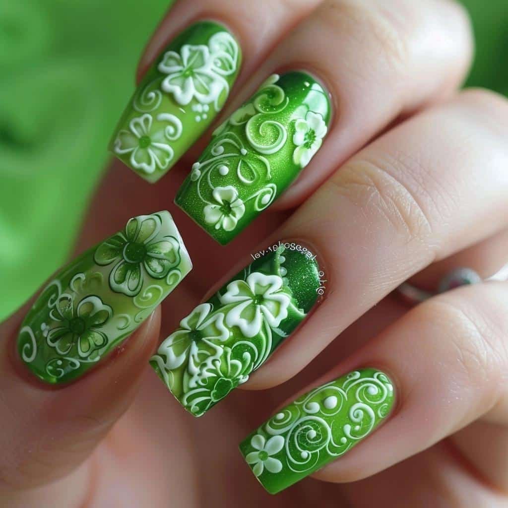 the-best-green-nail-designs-for-st-patricks-day-and-beyond
