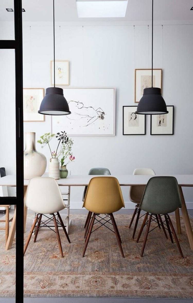 Elegant light setup enhancing the dining room aesthetics.