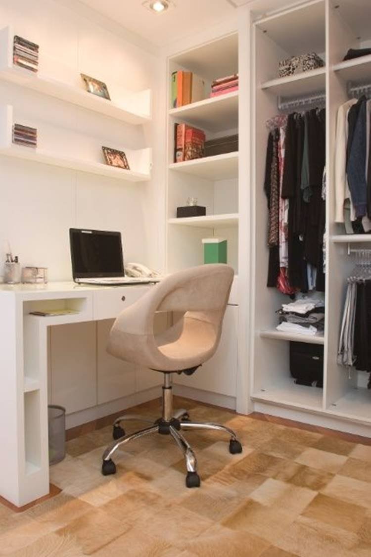 19. And for those who like to innovate, this planned wardrobe without a door is incredible!