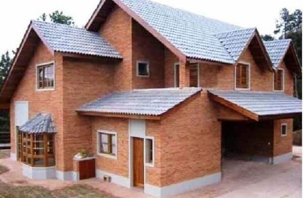 The ecological brick house can be large or small.