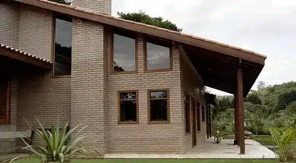 Building a house with ecological brick produces little waste.
