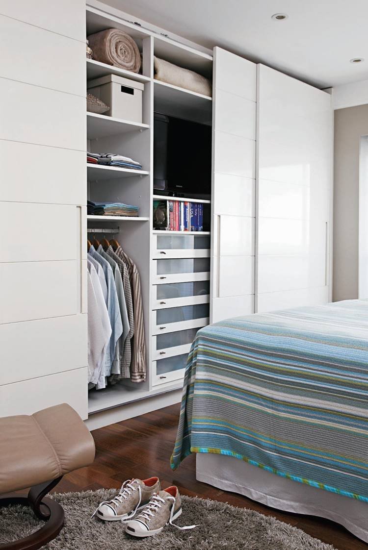 4. This is a model of a designed wardrobe, where you can choose the best way to assemble it.