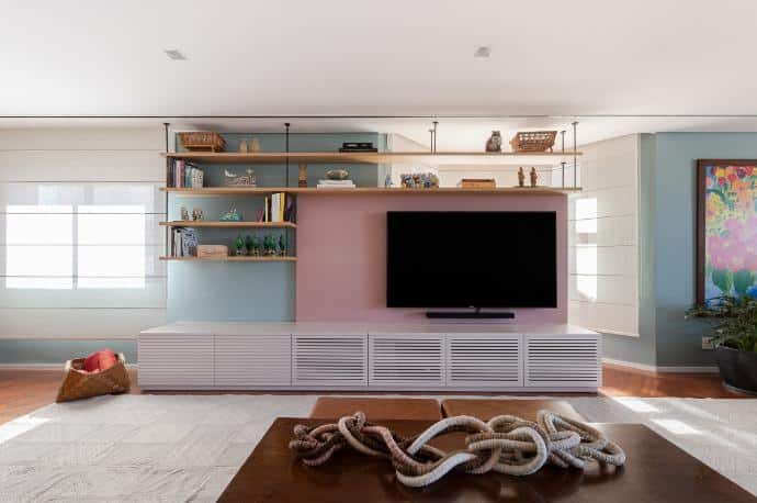 7-Beautiful-and-Functional-TV-Panel-Models02.jpg