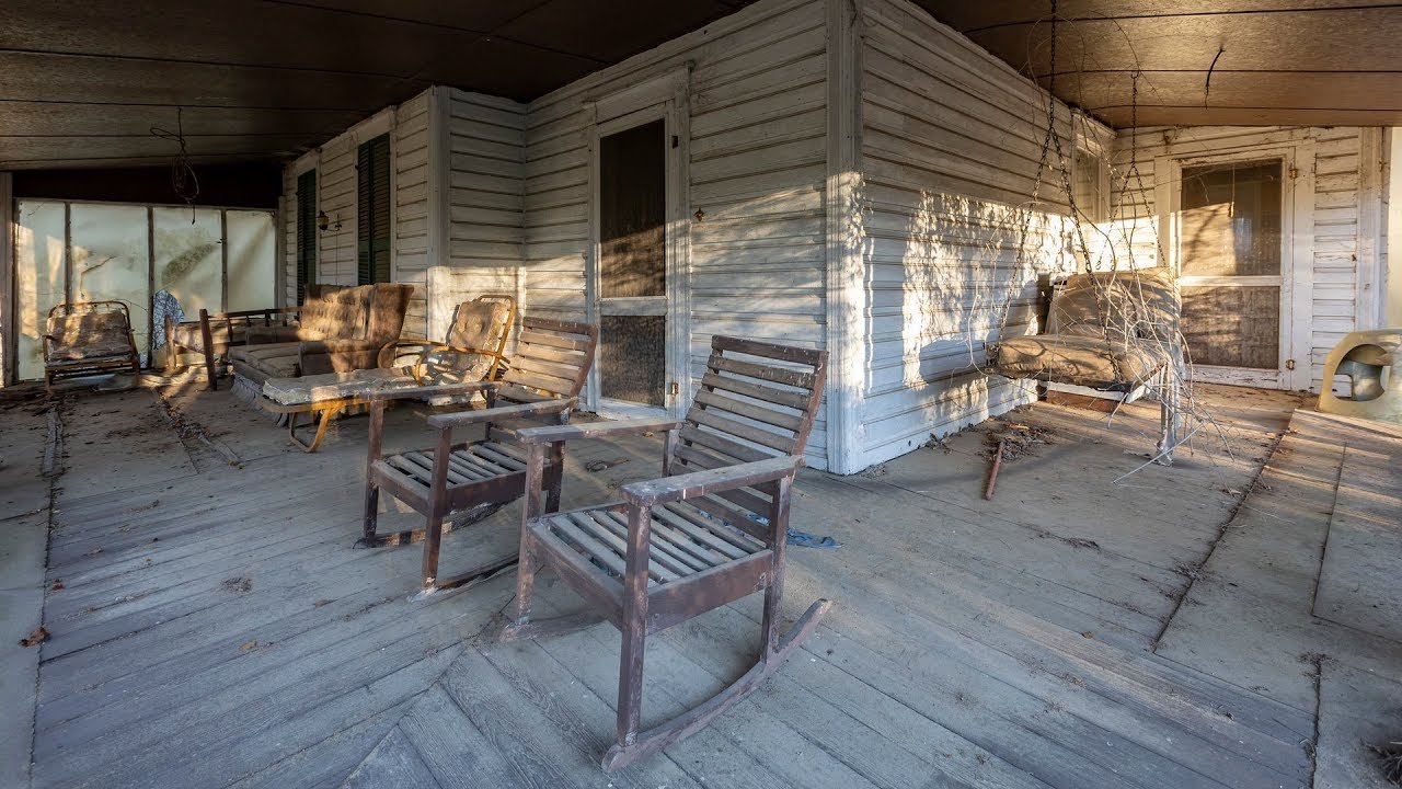abandoned-farm-house-from-the-1800s