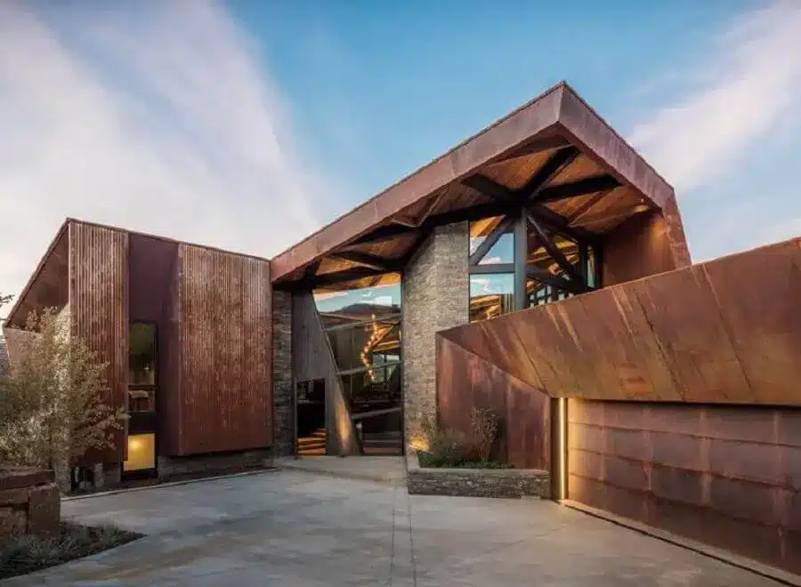 Aço corten para fachada moderna – Foto: Designboom