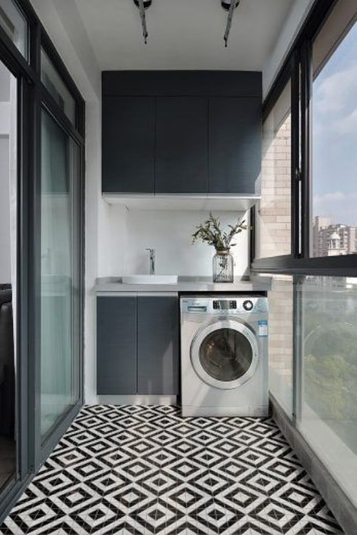 Utilizing the balcony area in an apartment as an external laundry space.