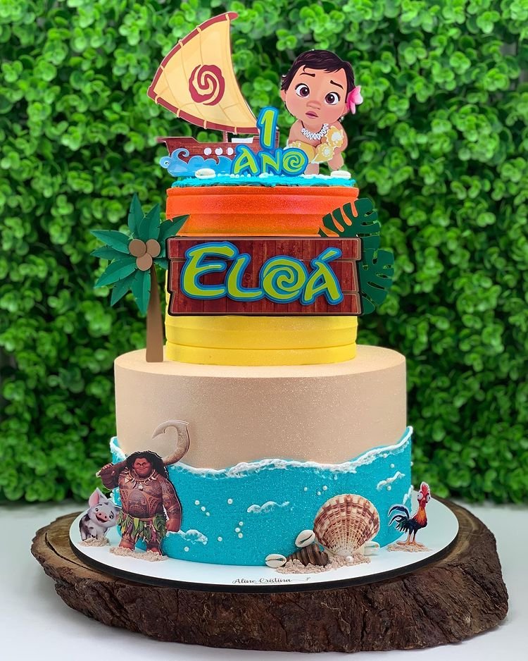The Bahian vibe was well represented in this Moana Baby cake, it looked beautiful and very thematic!