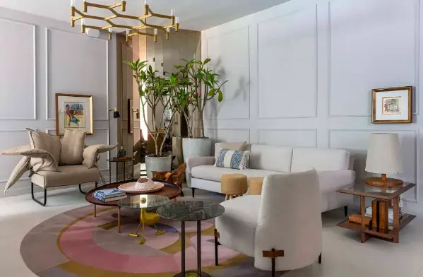 Boiserie with soft edges: perfect for lovers of classic style and delicate details – Project: Ana Paula Guimarães and Thiago Manarelli | Photo: Gabriela Daltro/CASACOR.