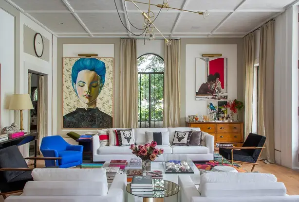 Boiserie can also be installed on the ceiling – Project: Paola Ribeiro | Photo: André Nazareth/CASACOR.