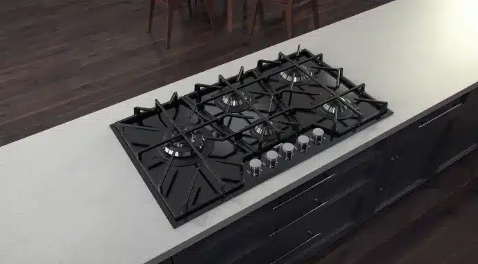 Portable Connected Induction Cooktop Tramontina Guru 220V connects via a smartphone app and only requires a power source to operate – Photo: Tramontina