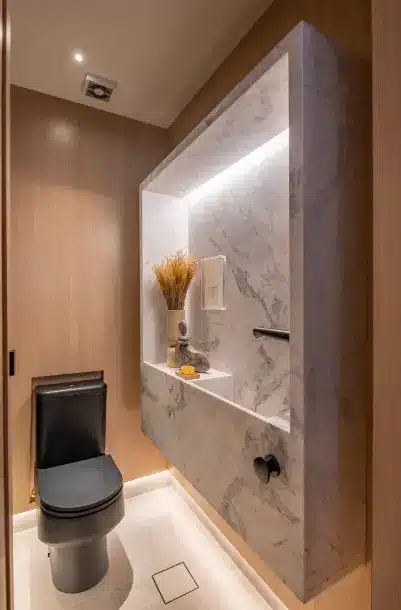 Sculpted sink adds a touch of sophistication while maximizing bathroom space – Project: Patricia Hagobian | Photo: Raul Fonseca