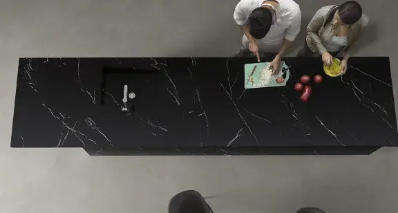 Properly designed edges and splashbacks help maintain kitchen hygiene.