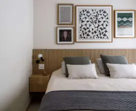 Cabeceira ripada: como fazer +10 ideias incríveis para sua decoração.