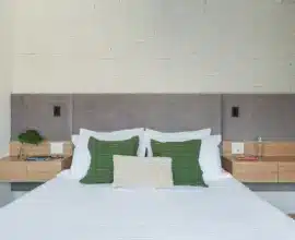Quarto de casal simples: como decorar +10 inspirações charmosas.