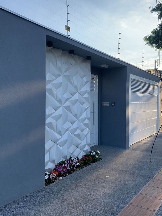 Thinking of guaranteeing an effect like this, you can make use of plasterboard, which is easy to apply and also simple in terms of necessary maintenance.