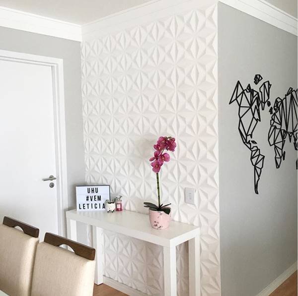 Remember we talked about plaster partitions? They can also work between bedrooms and living rooms, for example.