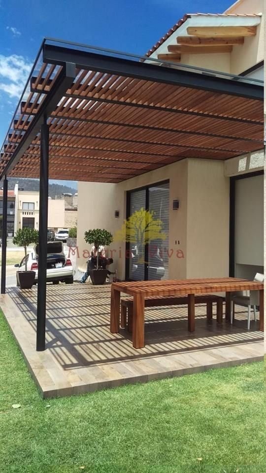 The contrast of the wooden pergola with the lighter columns was amazing.