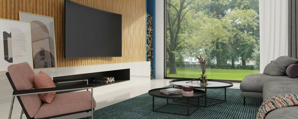 Paralelo Wood applied on the TV panel of this living room – Photo: Ceusa