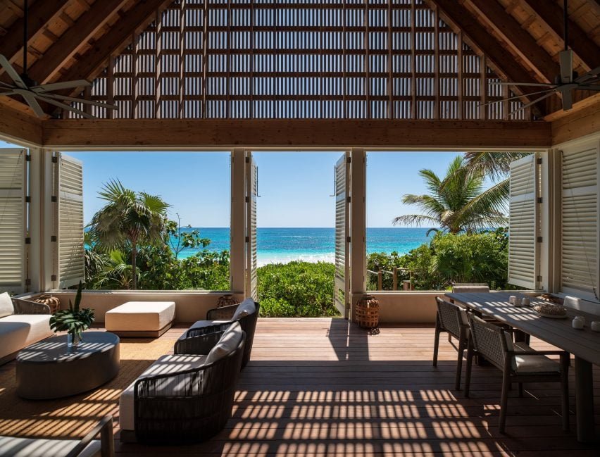 Casa Pink Sands, Bahamas, por Brillhart Architecture e Garth e Darren Sawyer.