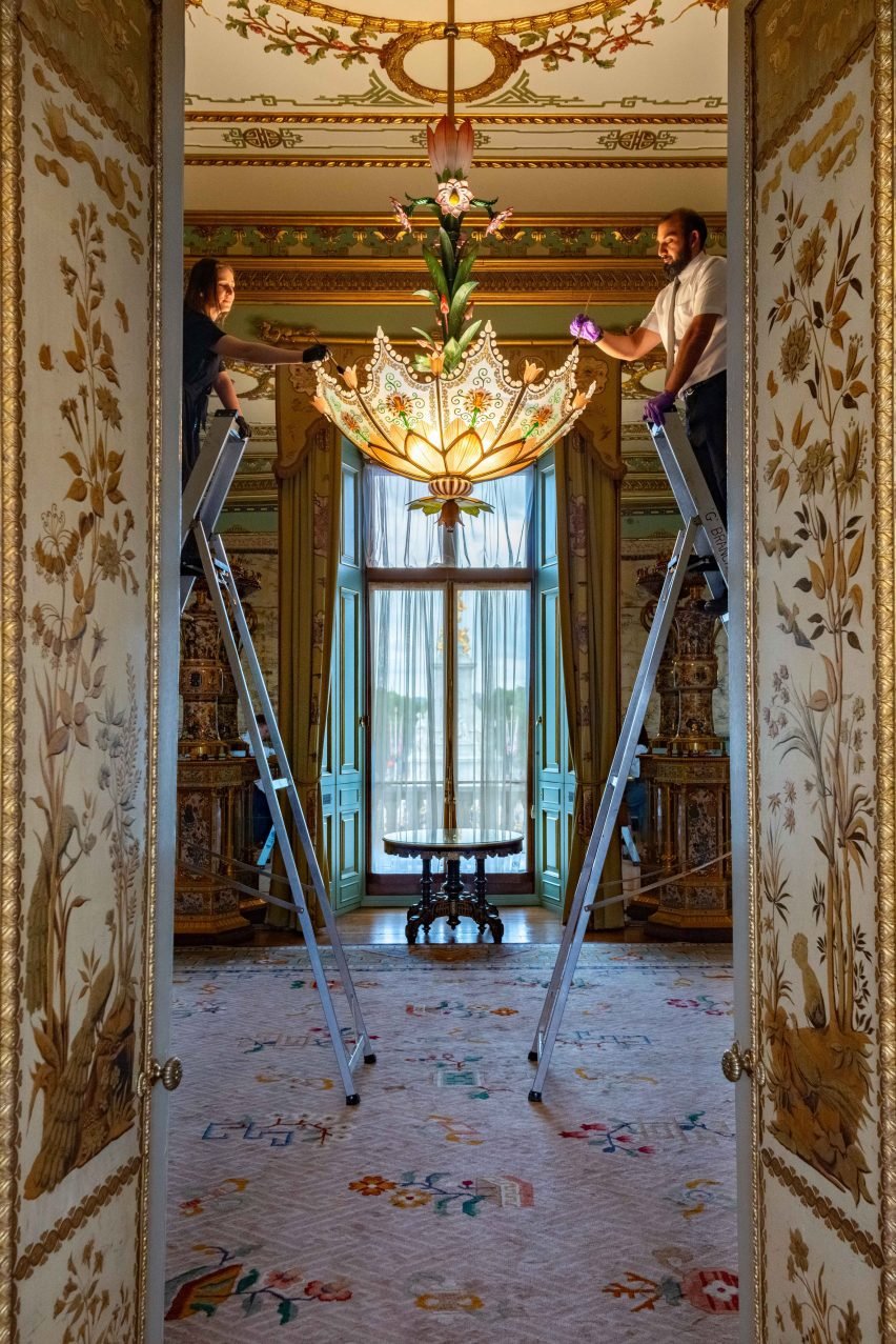 The lotus-shaped chandelier in the centre room.
