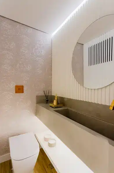 Gypsum is not moisture resistant, so it should be avoided in bathrooms without windows – Project: Mari Milani Architects | Photo: Rafael Ramos