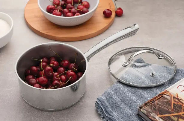 Tramontina Una Stainless Steel Pan with Triple Bottom and Glass Lid 16 cm 1.4 L – Photo: Tramontina