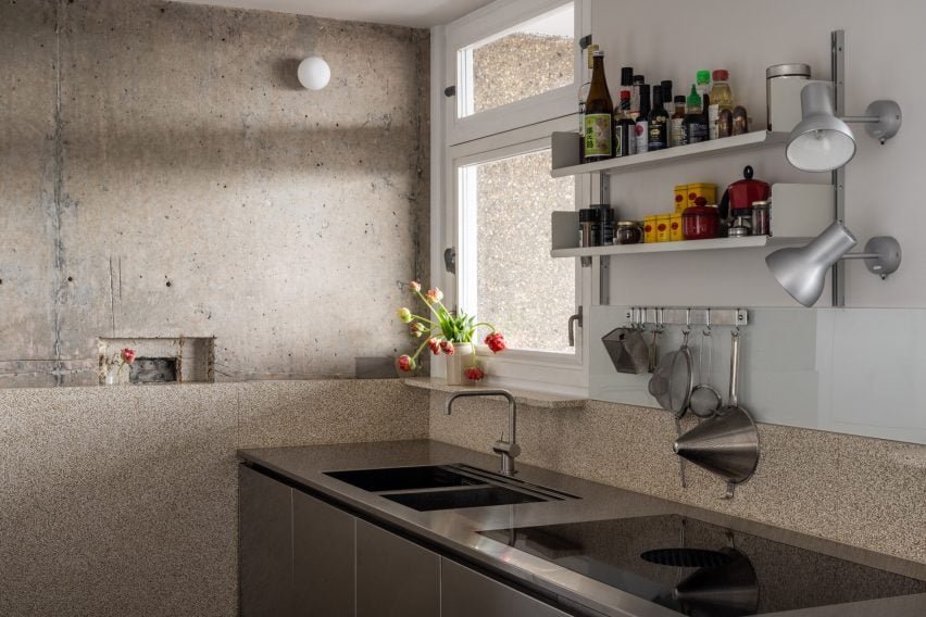 Arquitetos Archmongers renovaram um apartamento no Trellick Tower.